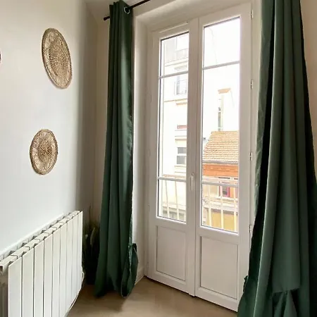 Apartment Le Tropical #confort#proche Gare Clermont-Ferrand